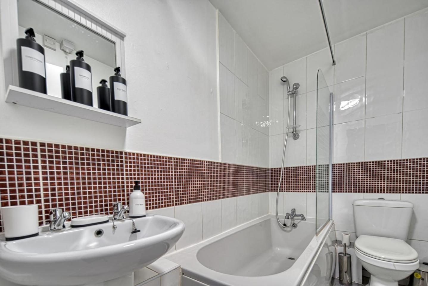 Central Nottingham 3 Bed House With Driveway Экстерьер фото